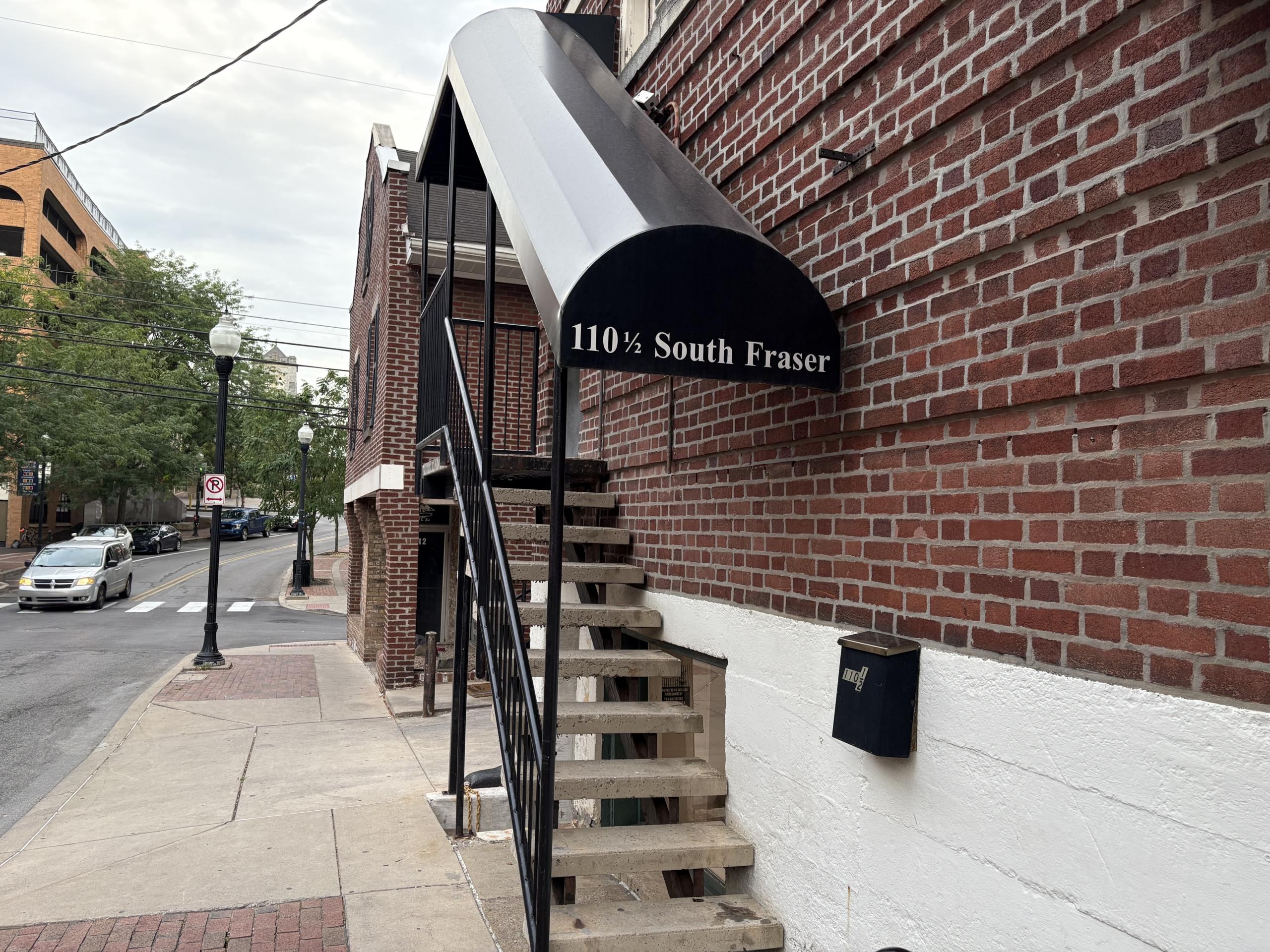 110 1/2 S Fraser St entrance