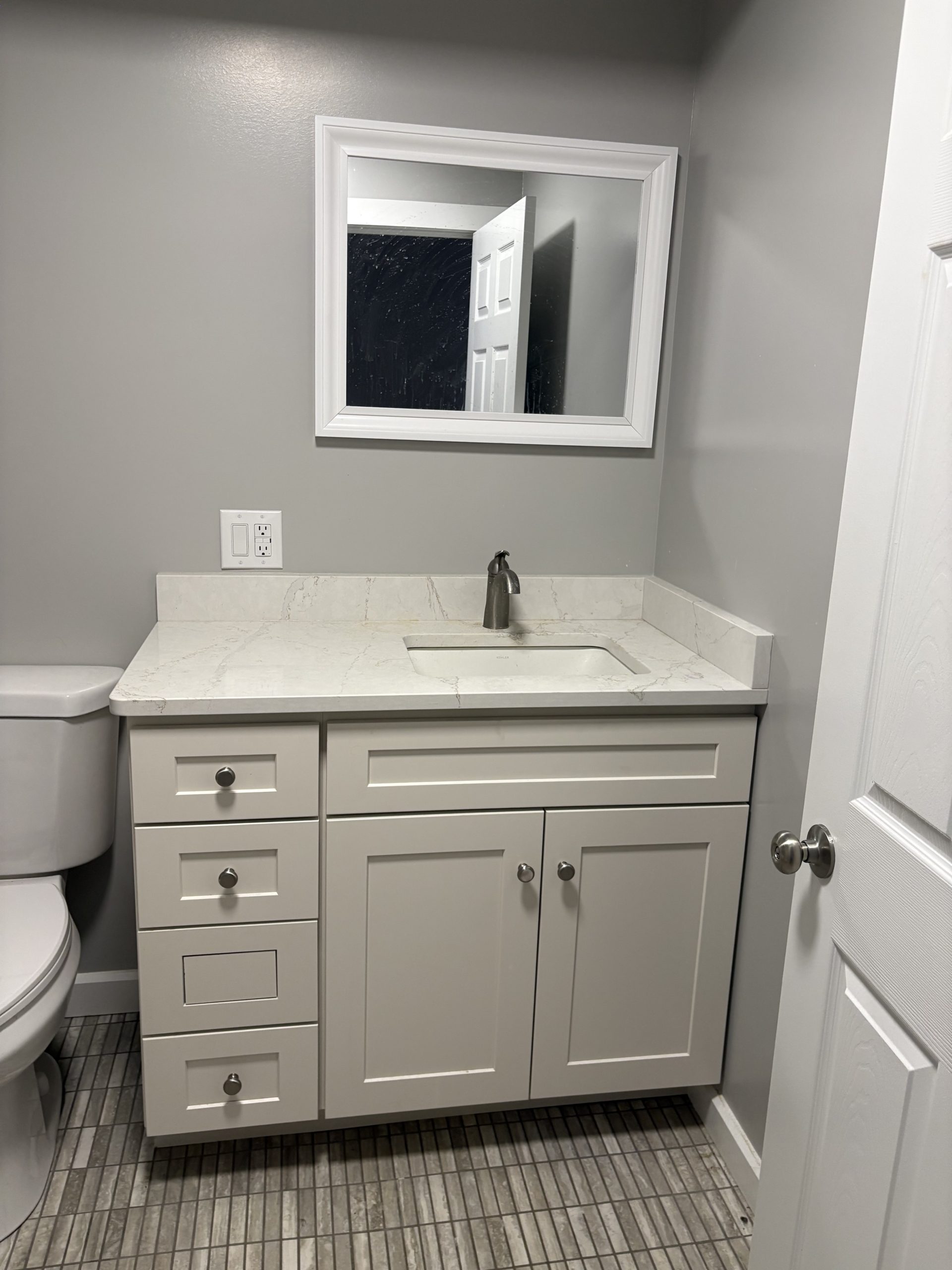 Modern bathroom vanity with quartz countertop