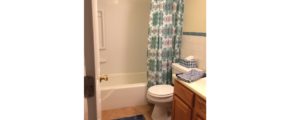 Fairmount Hills 1 bedroom model bathroom