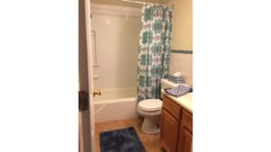 Fairmount Hills 1 bedroom model bathroom