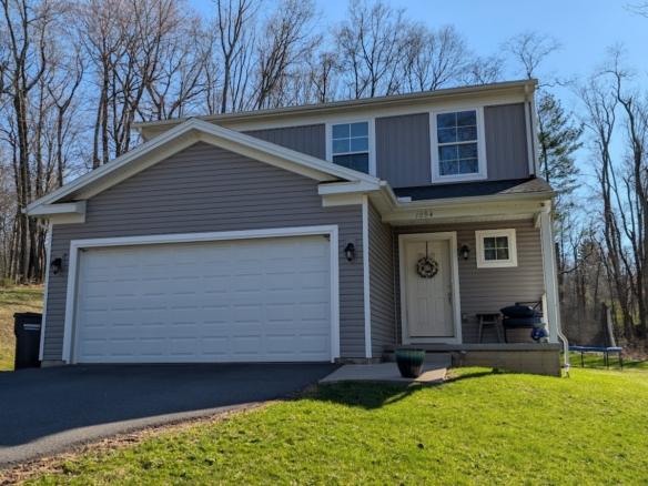 1094 Meeks Lane house exterior