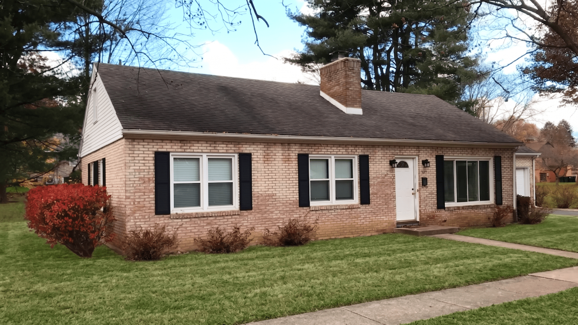 337 E. McCormick Ave brick house