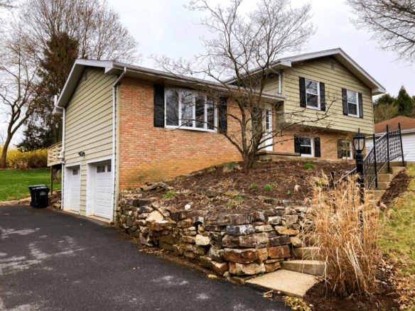 208 E Doris Ave home exterior