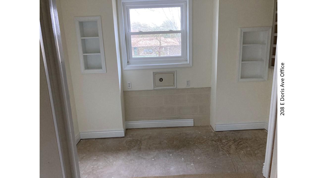 208 E Doris Ave office interior