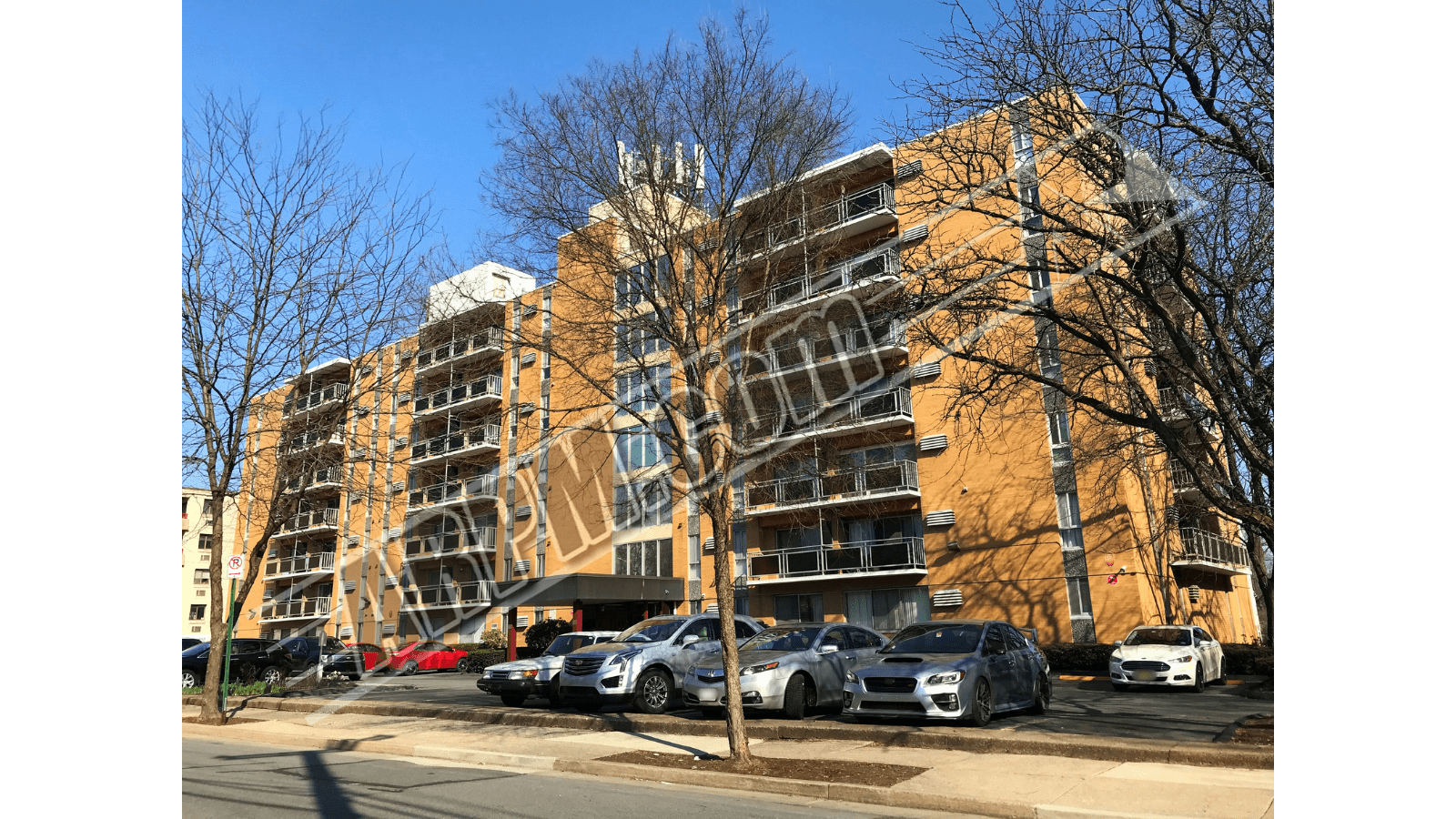 Regency Square apartment building exterior