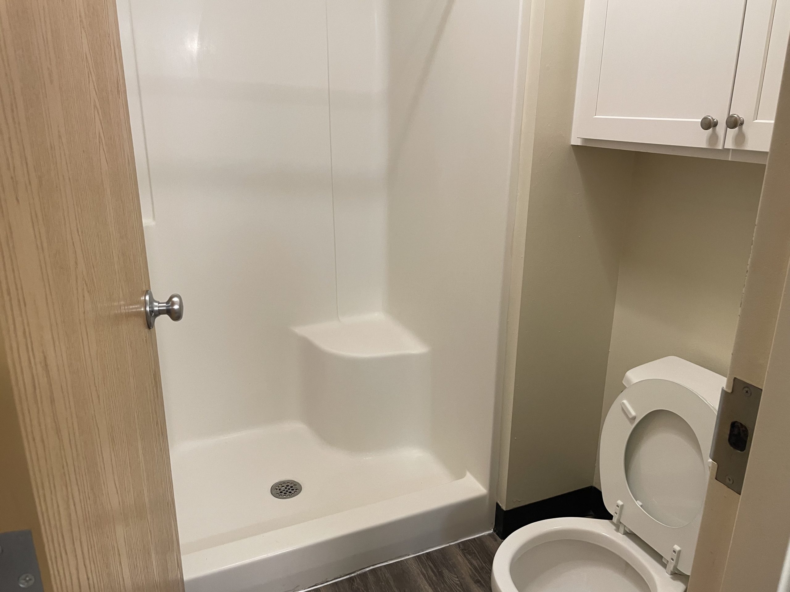 Bloomsbury townhouse bathroom with shower and toilet