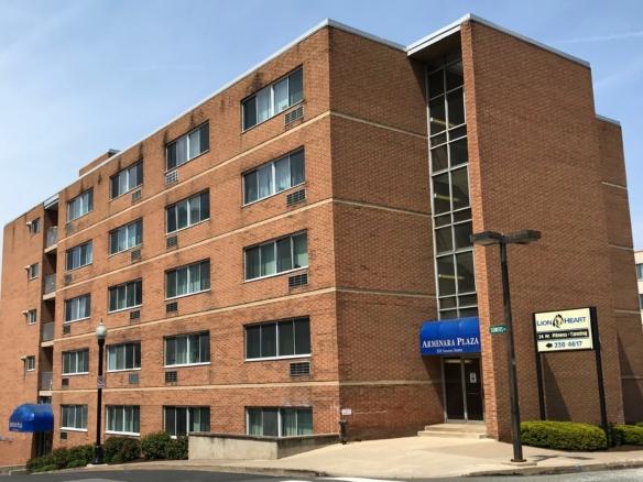 Armenara Plaza building exterior