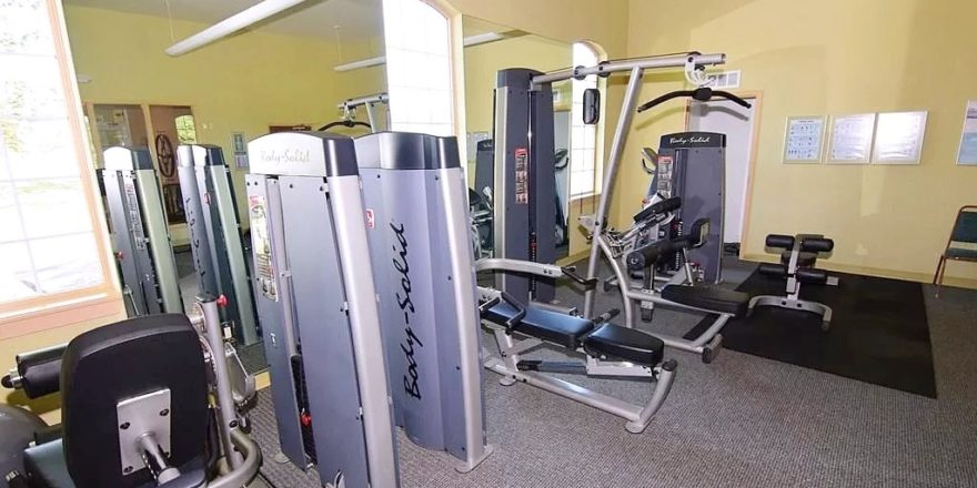 Exercise room with fitness equipment