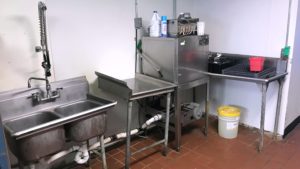 Commercial grade sink and dishwashesr