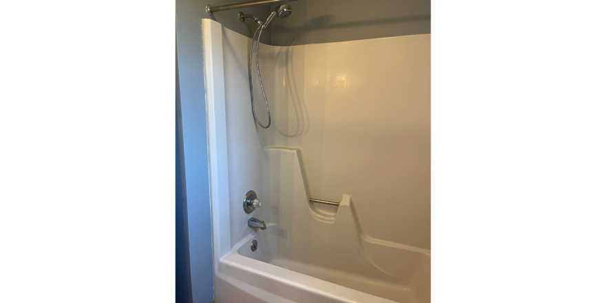 upstairs-bath-2