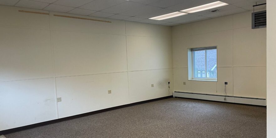 an empty room with no people in it
