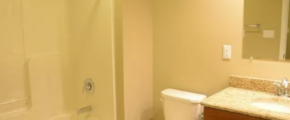 230-1766-Old-Gatesburg-Rd_Bath2-1