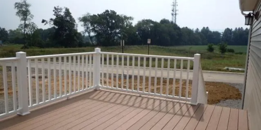 270-1766-Old-Gatesburg-Rd_Deck1