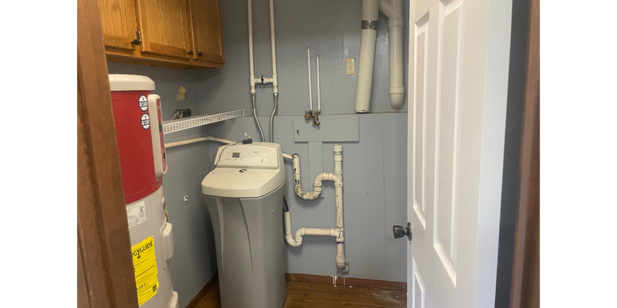 220-E-Doris-Laundry