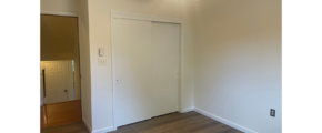 220-E-Doris-bedroom-1