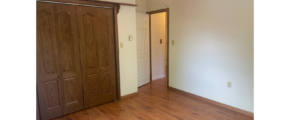 220-E-Doris-bedroom-3