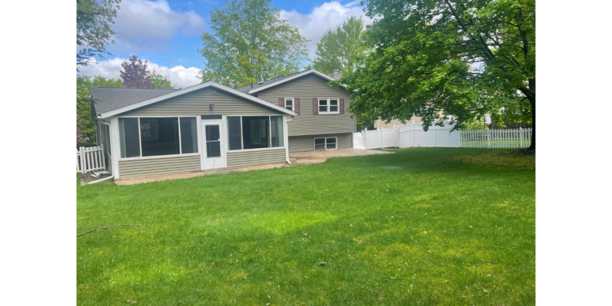 220-E-Doris-ext-3