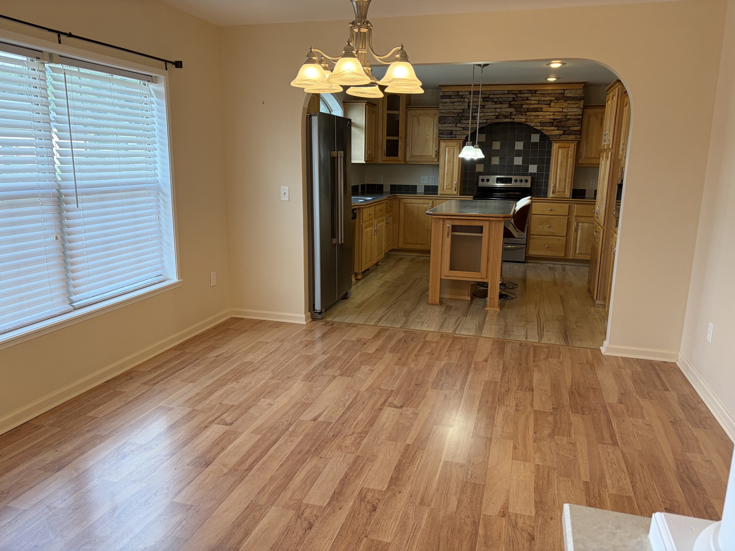 Dining room and kitchen entryway